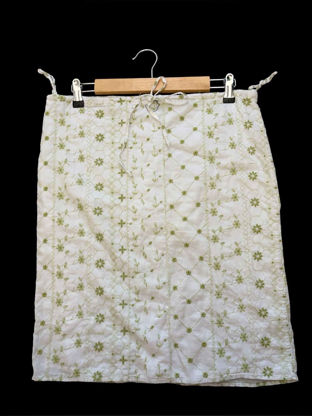 Wet Seal Cottage White Dainty Floral Embroidered 100% Cotton Mini Skirt Small